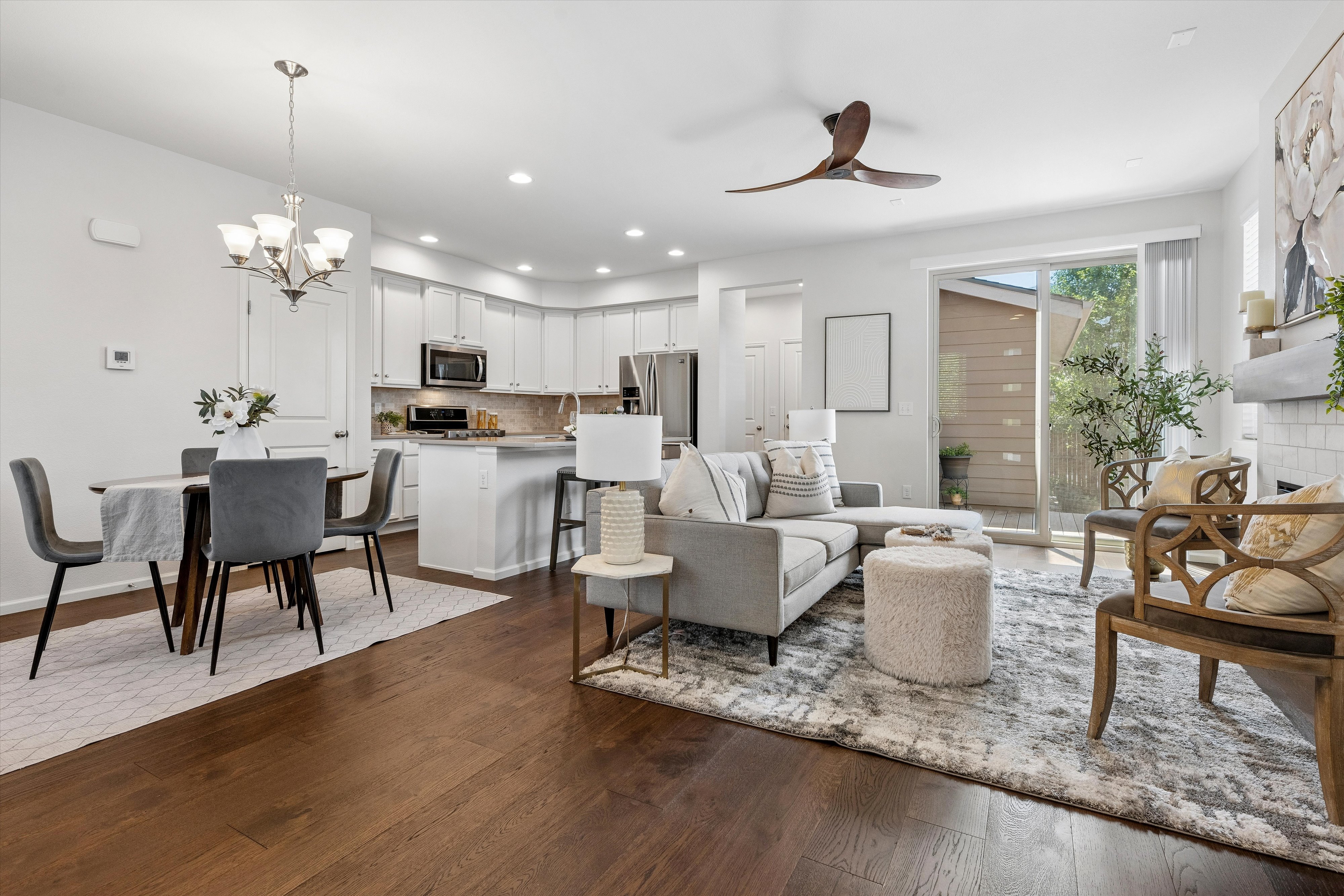  Inviting two-story single family duplex - 物件實景