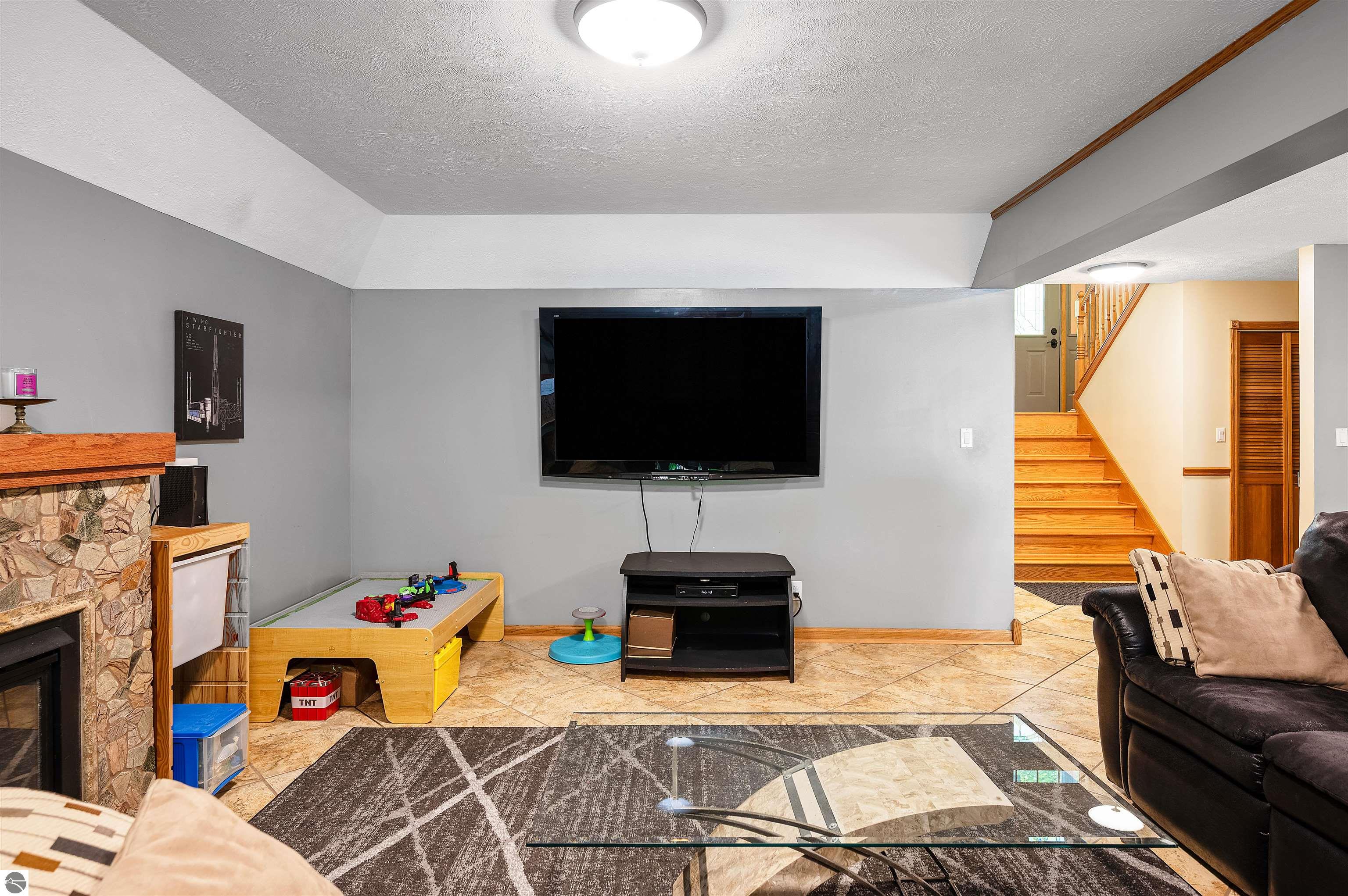 Traverse City, Michigan, 49684, United States, 4 Bedrooms Bedrooms, ,3 BathroomsBathrooms,Residential,For Sale,1850049