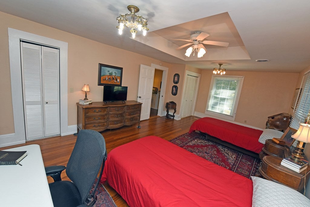 Morganton, Georgia, 30560, United States, 4 Bedrooms Bedrooms, ,3 BathroomsBathrooms,Residential,For Sale,1805518