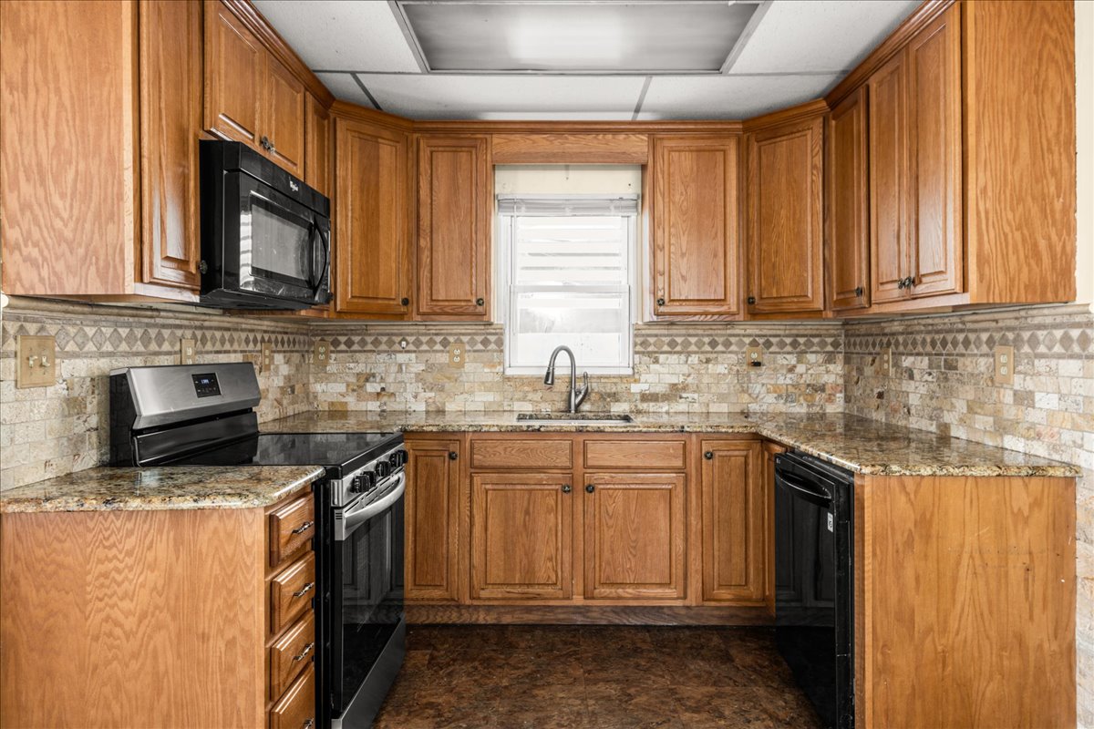 Broad Channel, New York, 11693, United States, 3 Bedrooms Bedrooms, ,2 BathroomsBathrooms,Residential,For Sale,1936968