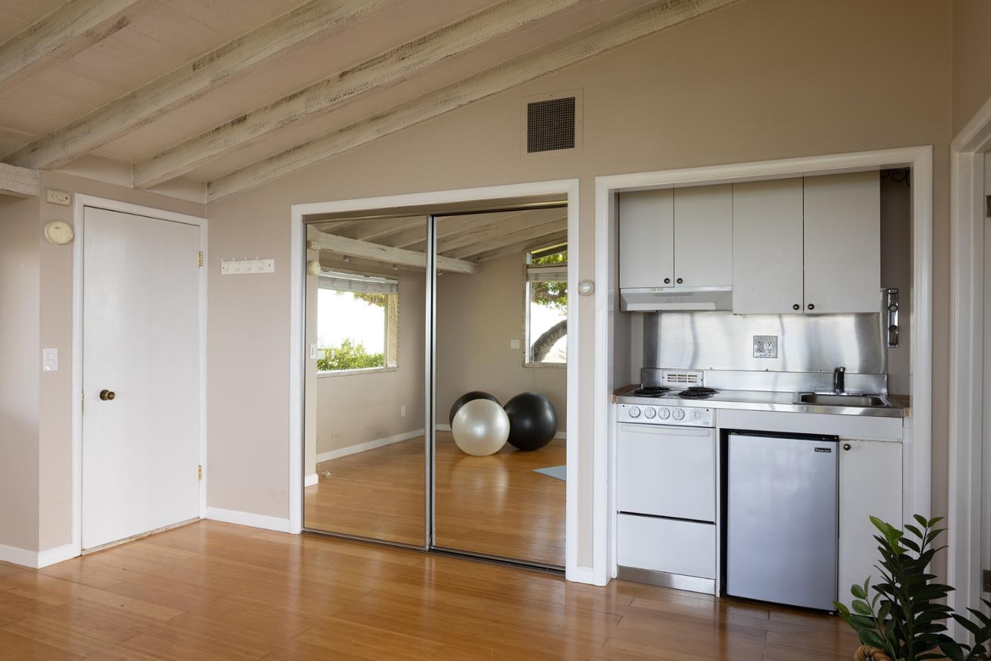 Carmel, California, 93923, United States, 4 Bedrooms Bedrooms, ,5 BathroomsBathrooms,Residential,For Sale,1819241