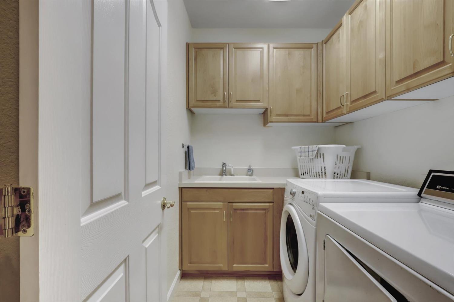 Grass Valley, California, 95945, United States, 4 Bedrooms Bedrooms, ,4 BathroomsBathrooms,Residential,For Sale,1986075