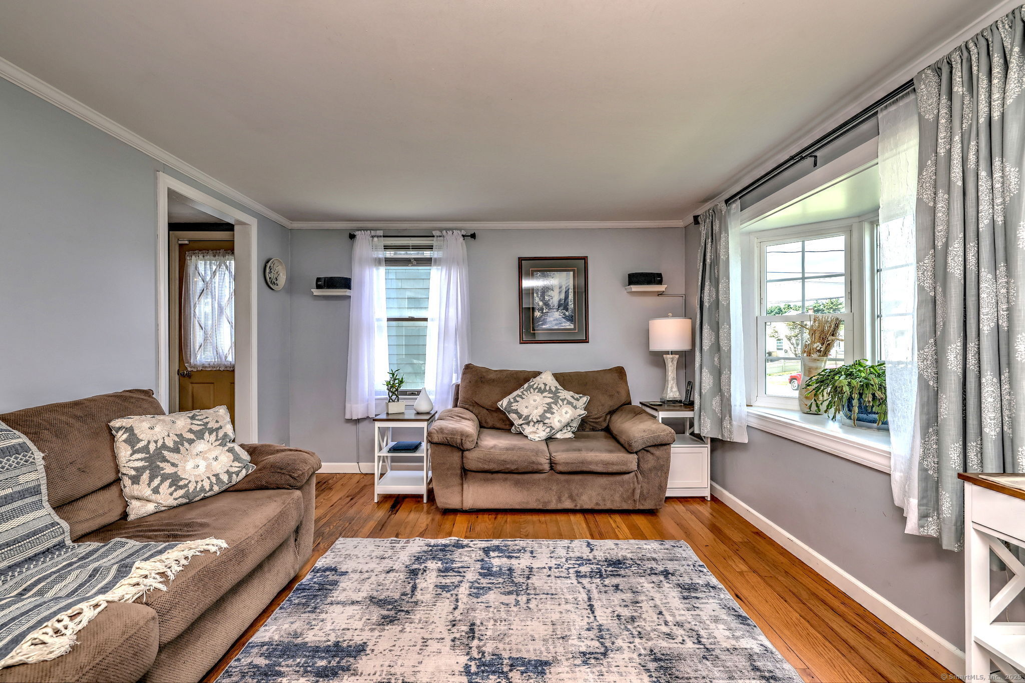 Milford, Connecticut, 06460, United States, 4 Bedrooms Bedrooms, ,3 BathroomsBathrooms,Residential,For Sale,1939362