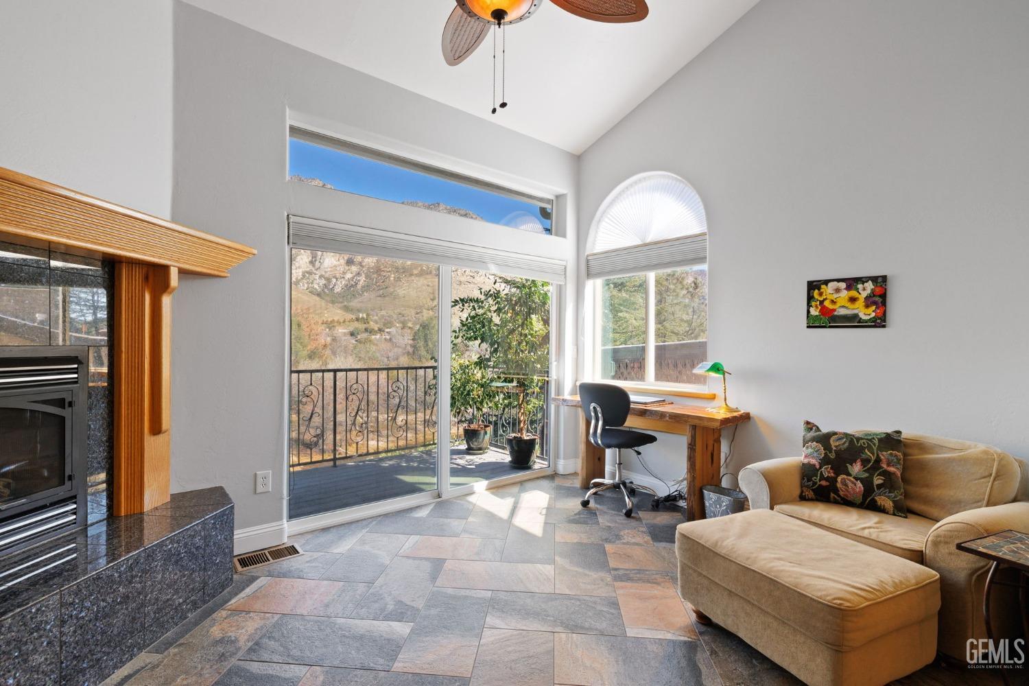 Kernville, California, 93238, United States, 4 Bedrooms Bedrooms, ,3 BathroomsBathrooms,Residential,For Sale,1941989