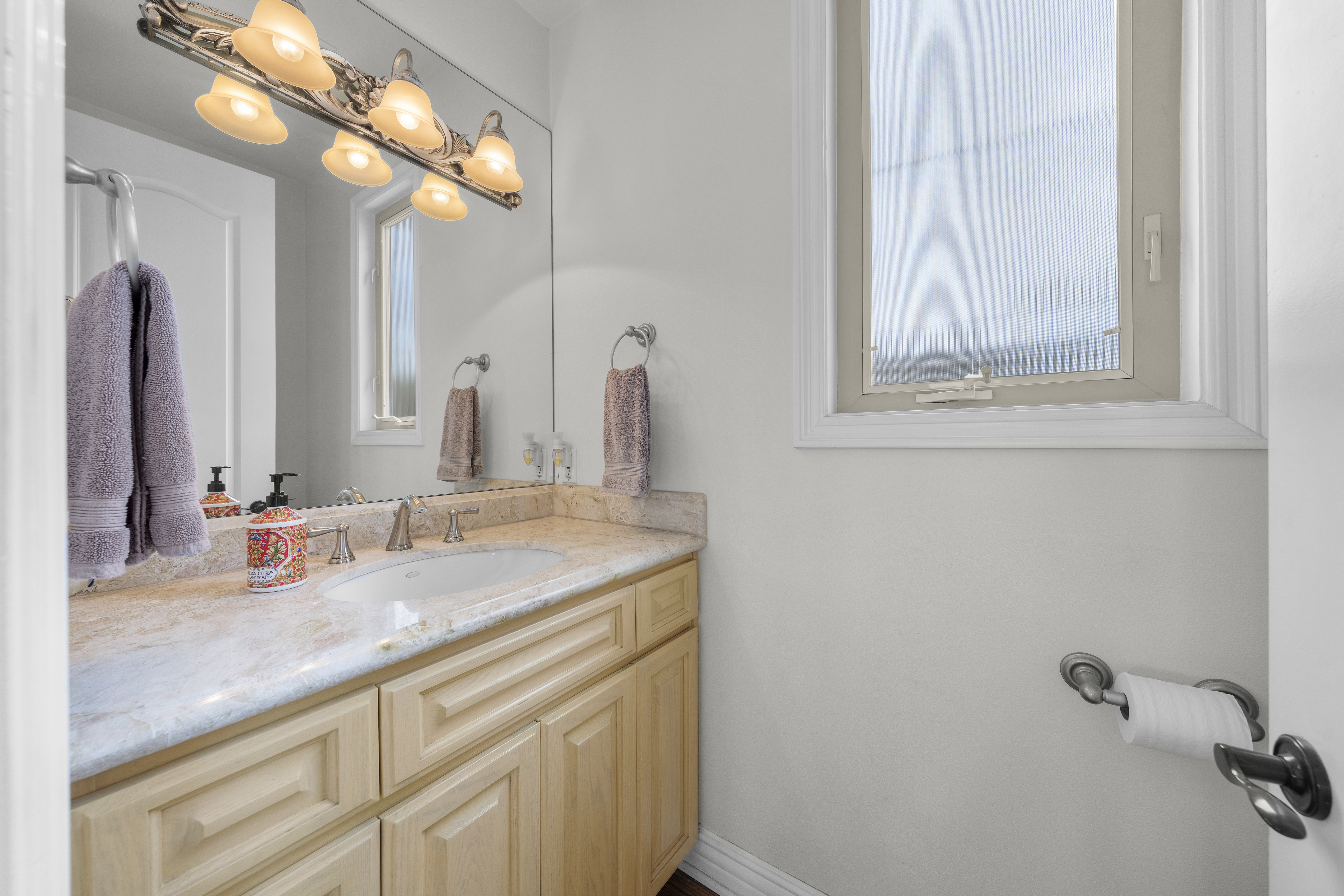  614 Manhattan Beach Boulevard, Manhattan Beach, CA 90266 - 物件實景