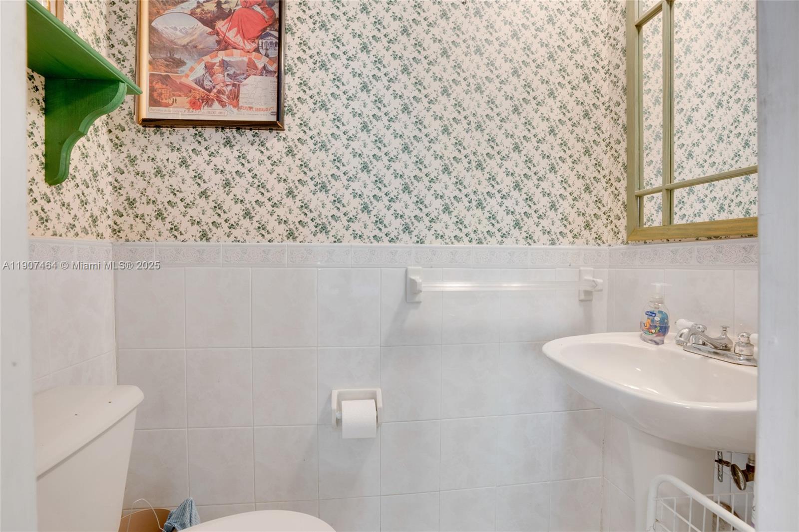 Cutler Bay, Florida, 33189, United States, 3 Bedrooms Bedrooms, ,2 BathroomsBathrooms,Residential,For Sale,1986466