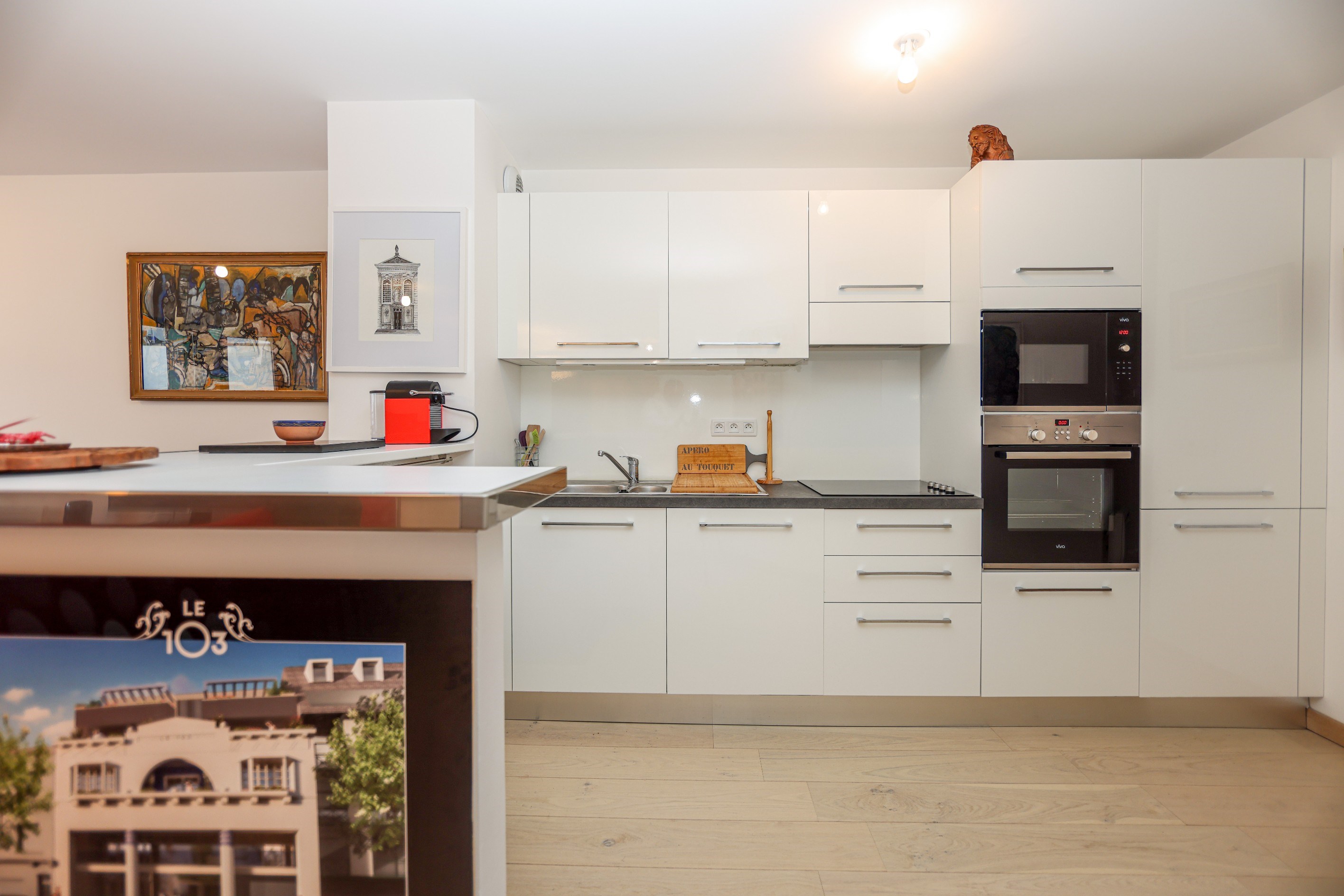  High-end apartment ideally located - 物件實景