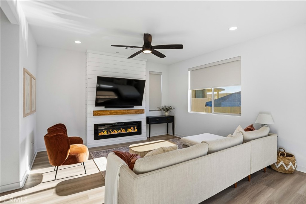 Beaumont, California, 92223, United States, 3 Bedrooms Bedrooms, ,3 BathroomsBathrooms,Residential,For Sale,1987439