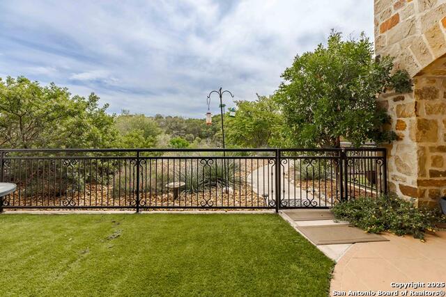 Kerrville, Texas, 78028, United States, 3 Bedrooms Bedrooms, ,5 BathroomsBathrooms,Residential,For Sale,2002540