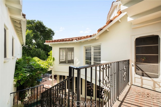 Los Angeles, California, 90064, United States, 6 Bedrooms Bedrooms, ,3 BathroomsBathrooms,Residential,For Sale,1977157