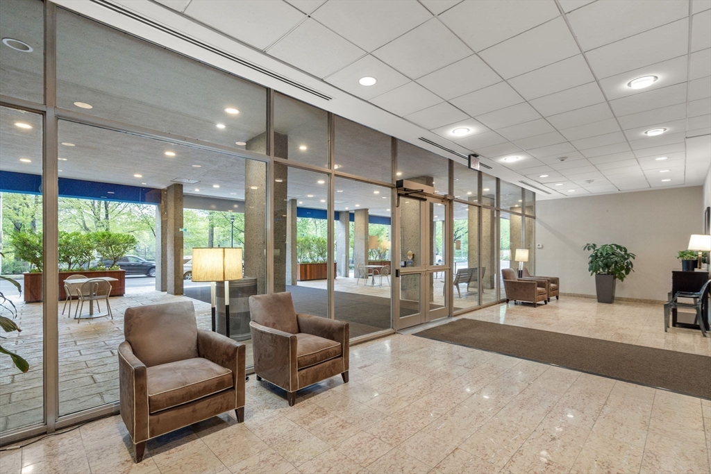 Brookline, Massachusetts, 02445, United States, 2 Bedrooms Bedrooms, ,2 BathroomsBathrooms,Residential,For Sale,1806291