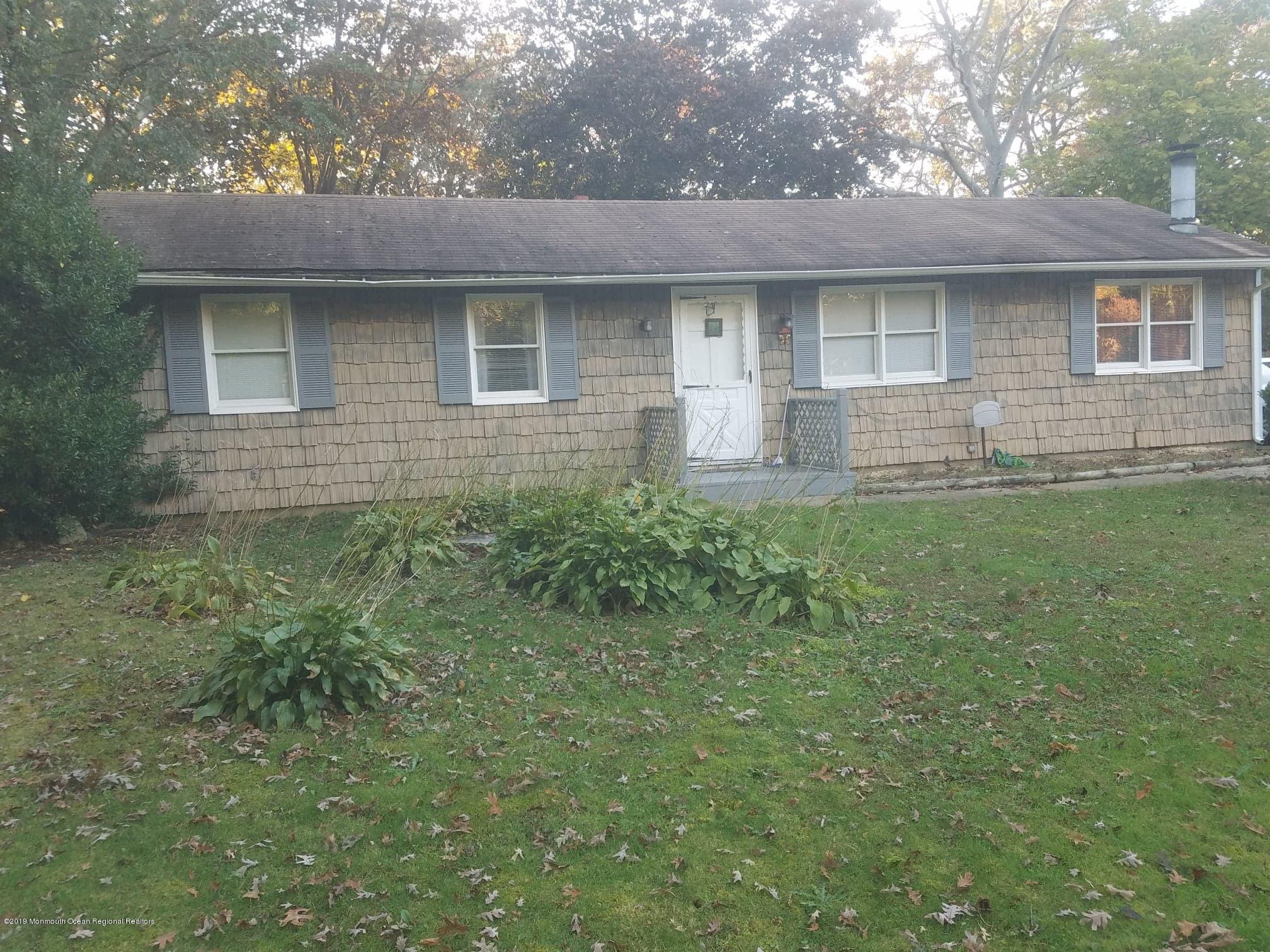 Lakewood, New Jersey, 08701, United States, 3 Bedrooms Bedrooms, ,3 BathroomsBathrooms,Residential,For Sale,1887922