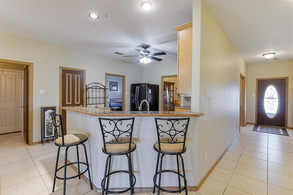 Waxahachie, Texas, 75167, United States, 4 Bedrooms Bedrooms, ,2 BathroomsBathrooms,Residential,For Sale,1835514