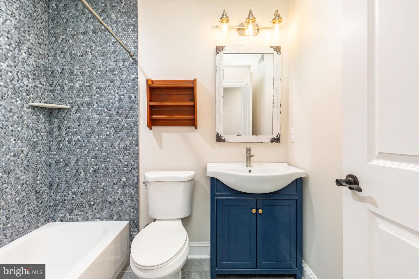 Philadelphia, Pennsylvania, 19130, United States, 3 Bedrooms Bedrooms, ,3 BathroomsBathrooms,Residential,For Sale,2001653