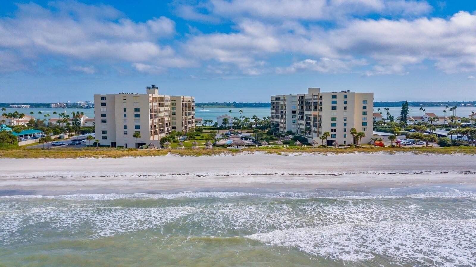 CLEARWATER BEACH, Florida, 33767, United States, 2 Bedrooms Bedrooms, ,2 BathroomsBathrooms,Residential,For Sale,1983668