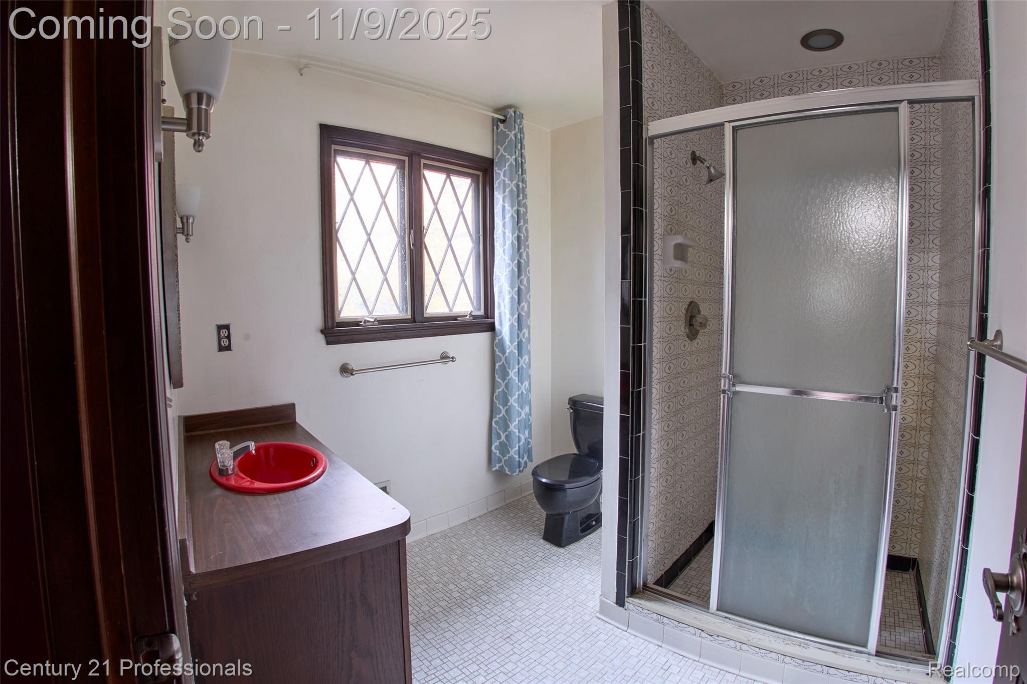 Rochester, Michigan, 48306, United States, 5 Bedrooms Bedrooms, ,6 BathroomsBathrooms,Residential,For Sale,1987117