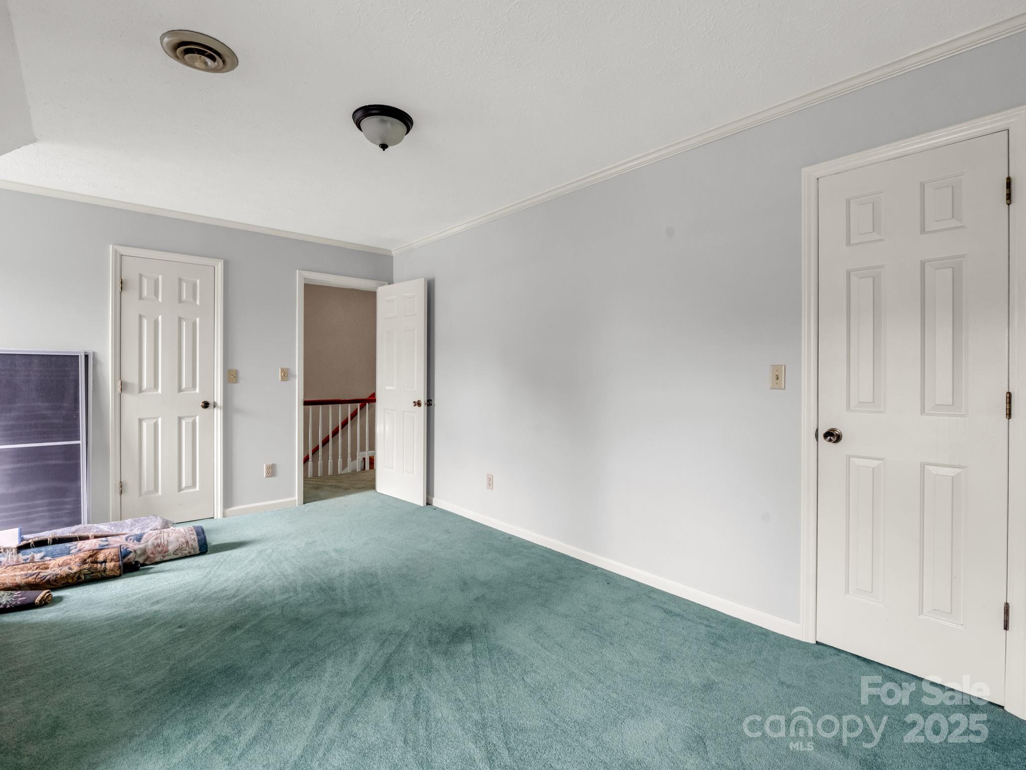 Hendersonville, North Carolina, 28791, United States, 4 Bedrooms Bedrooms, ,3 BathroomsBathrooms,Residential,For Sale,1973922