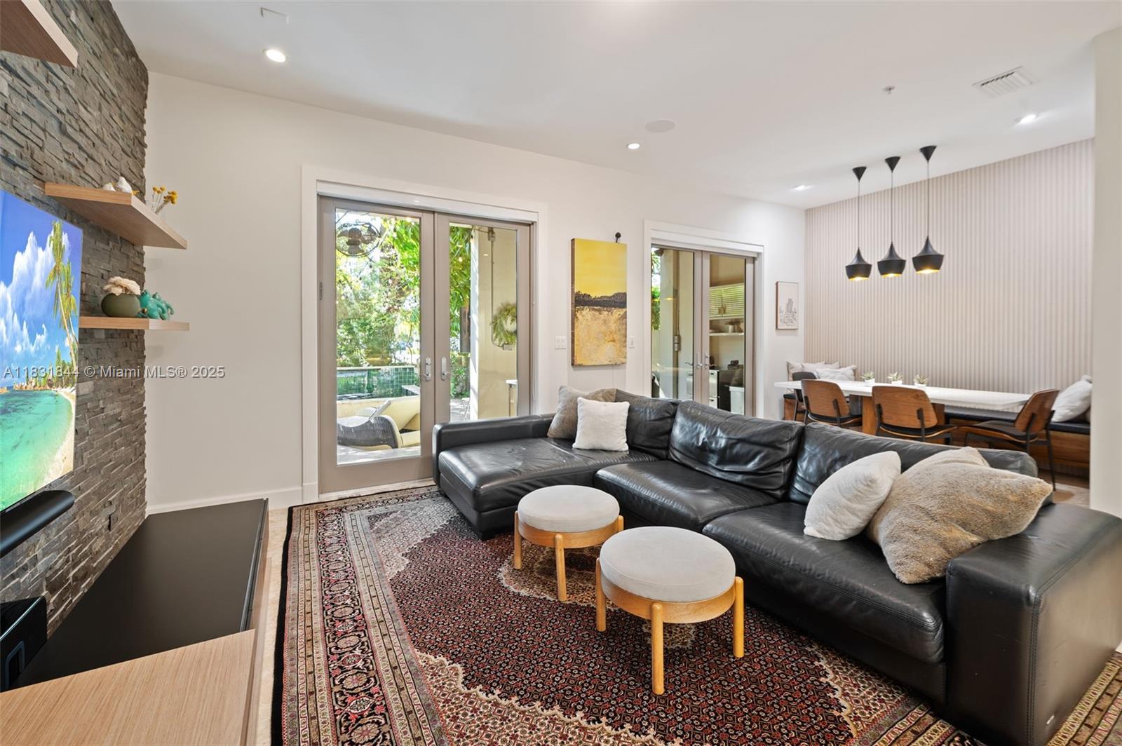 Miami, Florida, 33143, United States, 3 Bedrooms Bedrooms, ,4 BathroomsBathrooms,Residential,For Sale,1885416