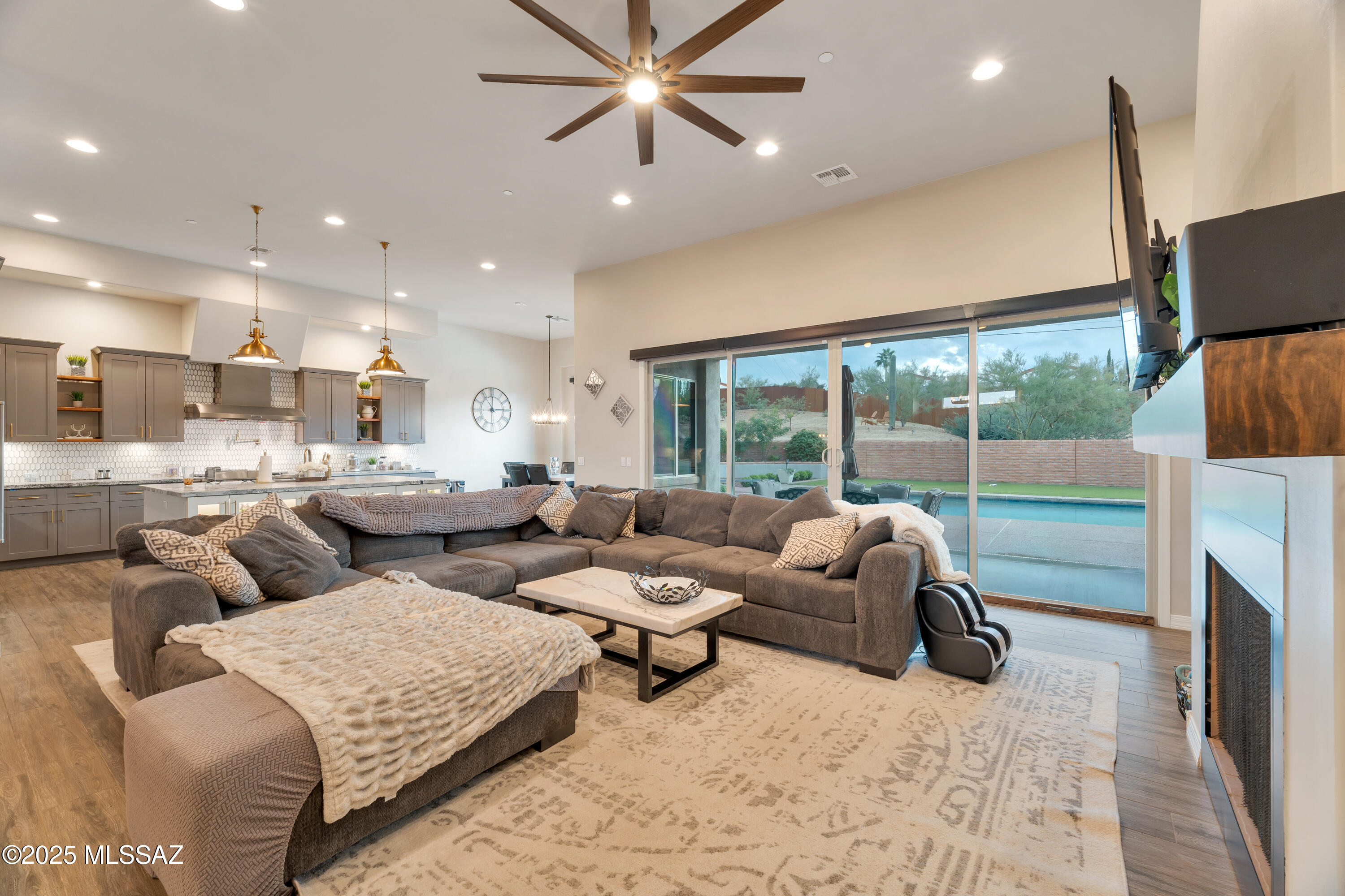 Tucson, Arizona, 85742, United States, 4 Bedrooms Bedrooms, ,4 BathroomsBathrooms,Residential,For Sale,2003188