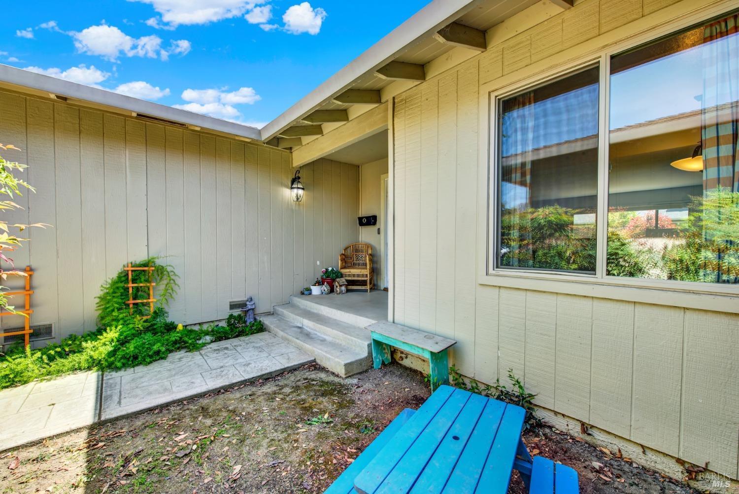 Dixon, California, 95620, United States, 3 Bedrooms Bedrooms, ,2 BathroomsBathrooms,Residential,For Sale,1943662