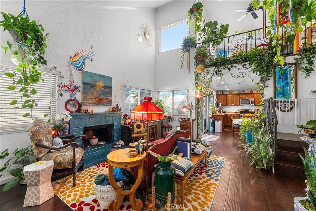 Redlands, California, 92374, United States, 3 Bedrooms Bedrooms, ,2 BathroomsBathrooms,Residential,For Sale,1980103