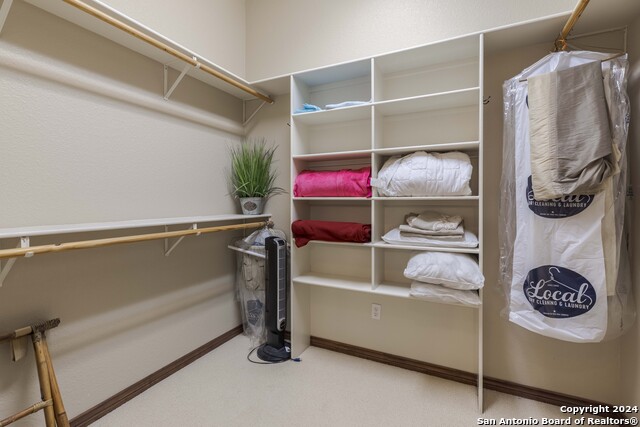 Kerrville, Texas, 78028, United States, 3 Bedrooms Bedrooms, ,3 BathroomsBathrooms,Residential,For Sale,1983135