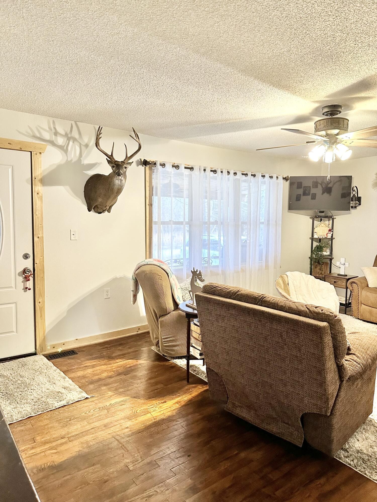Long Lane, Missouri, 65590, United States, 2 Bedrooms Bedrooms, ,1 BathroomBathrooms,Residential,For Sale,1934971