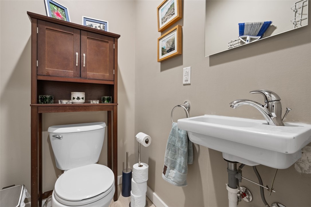 Lawrenceville, Pennsylvania, 15201, United States, ,Residential,For Sale,1988380