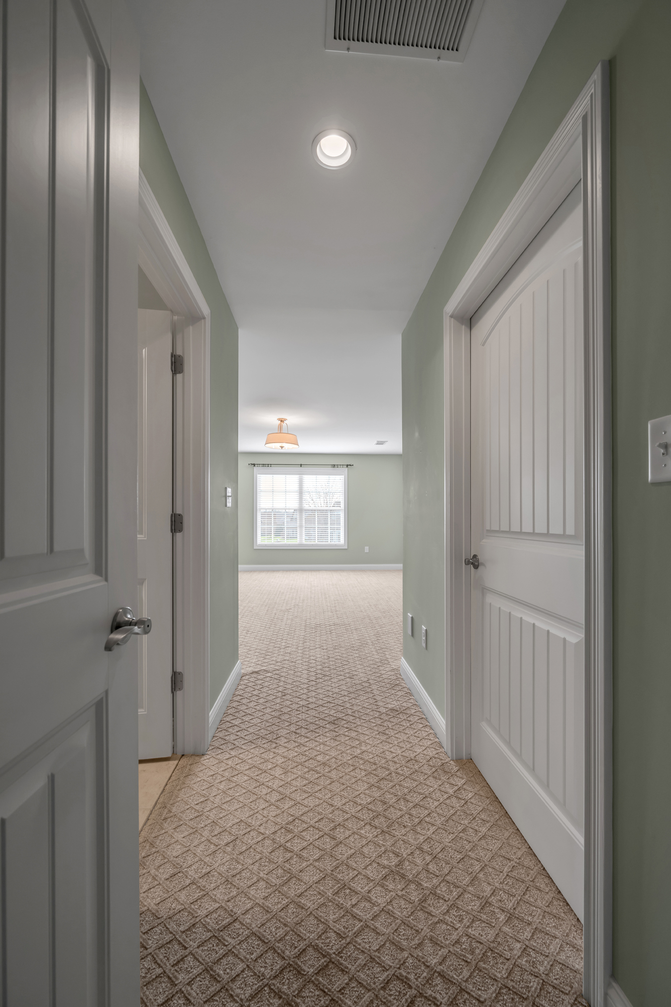  1962 Fort Harrods Drive - 物件實景