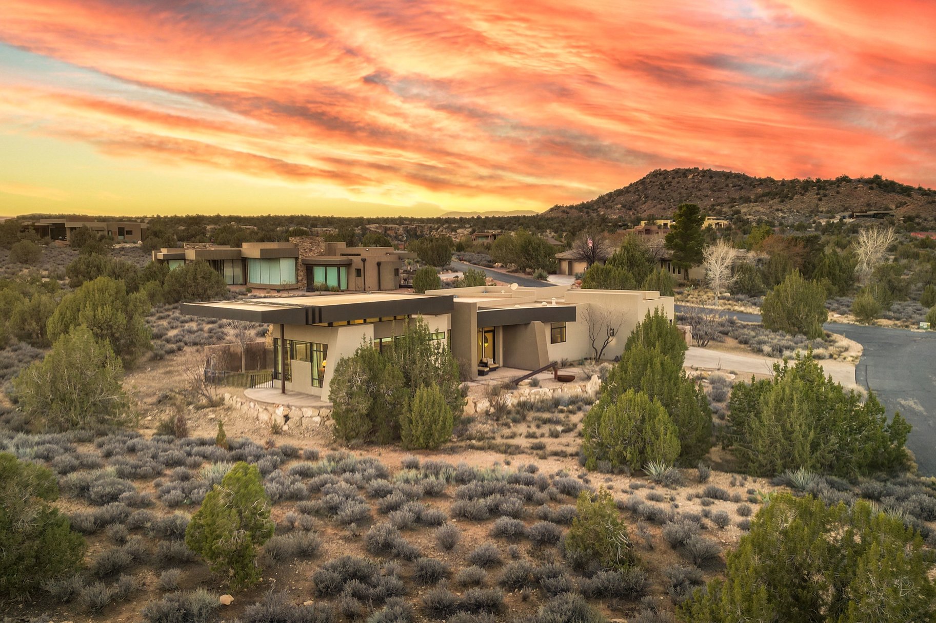  Serene Modern Sanctuary In Zion - 物件實景