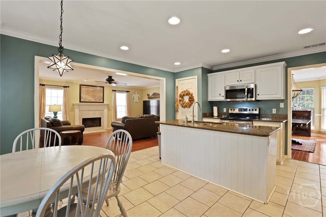 Savannah, Georgia, 31410, United States, 4 Bedrooms Bedrooms, ,3 BathroomsBathrooms,Residential,For Sale,1847240
