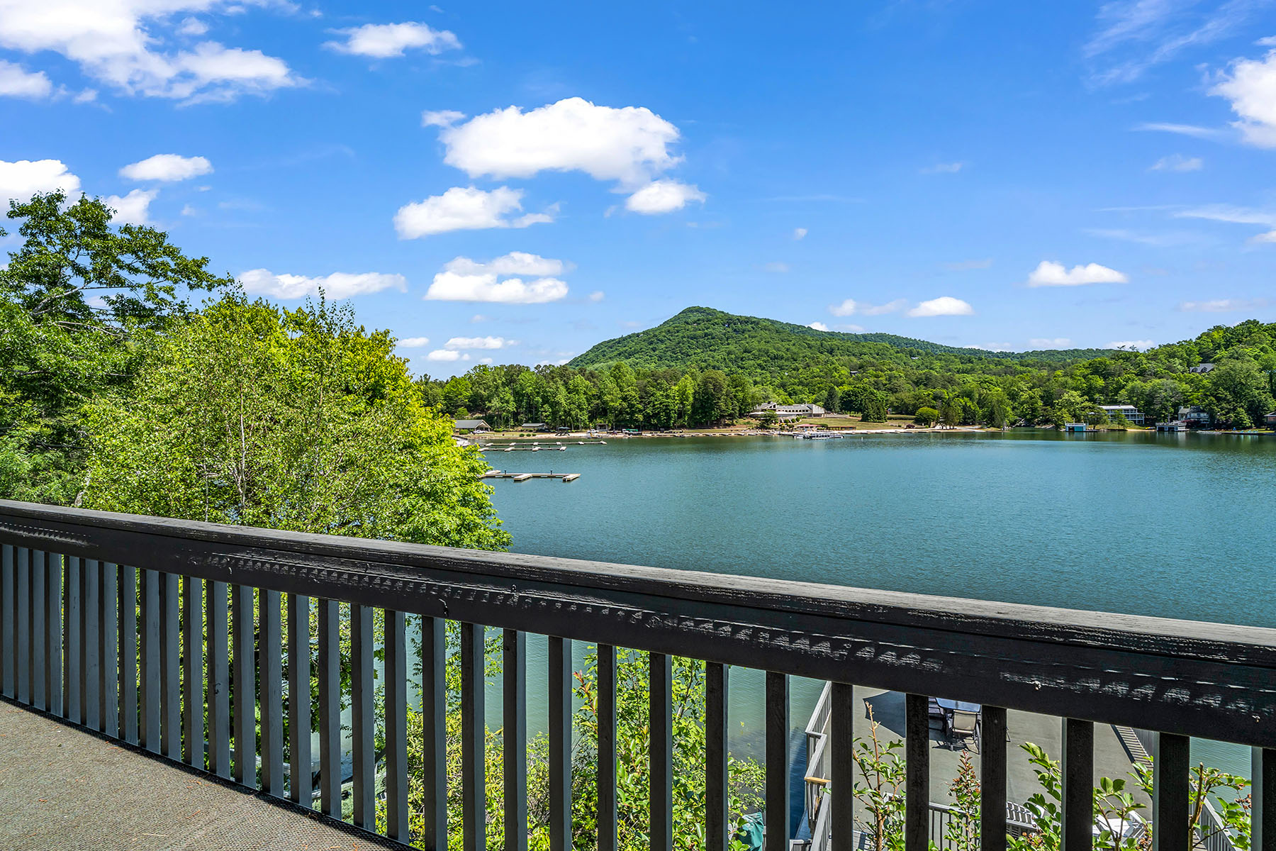  LAKE LURE - 物件實景