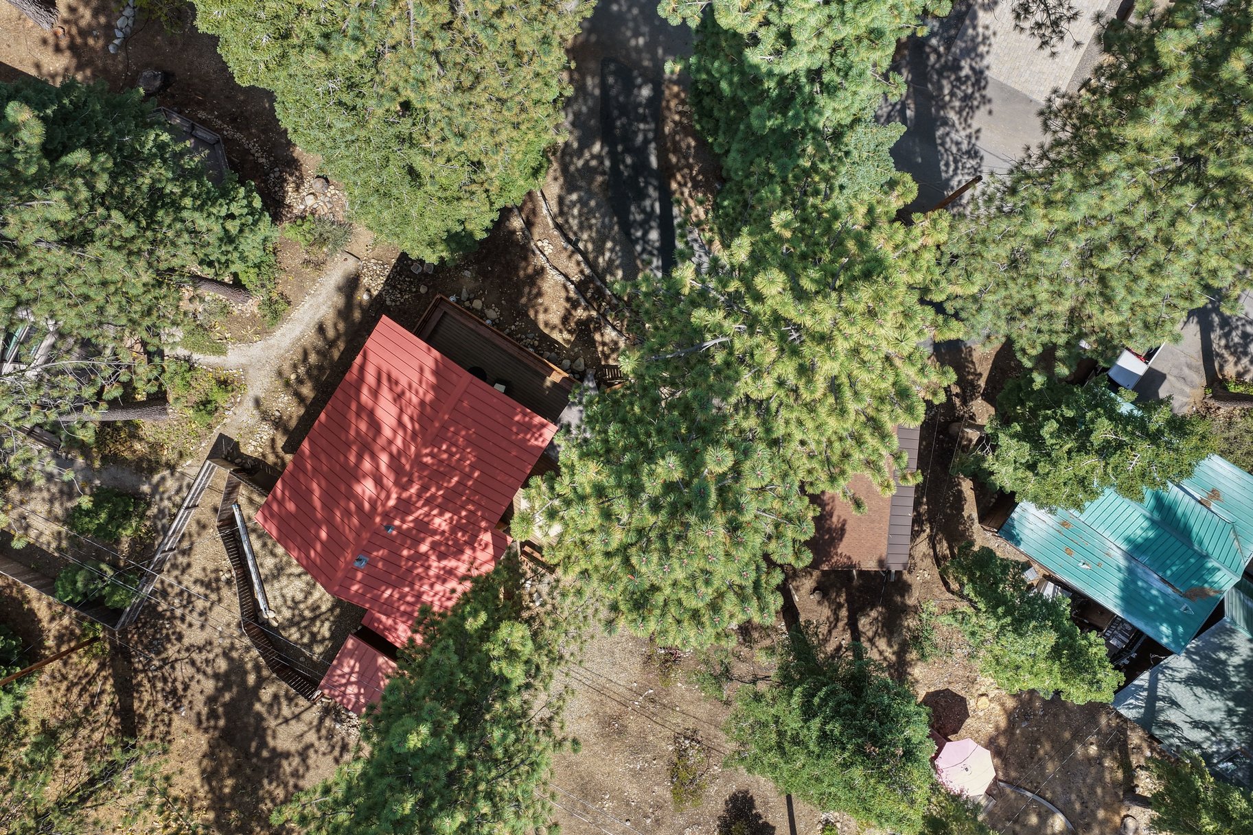  West Shore Gem - An Authentic Pineland Chalet with Detached Garage + Studio - 物件實景