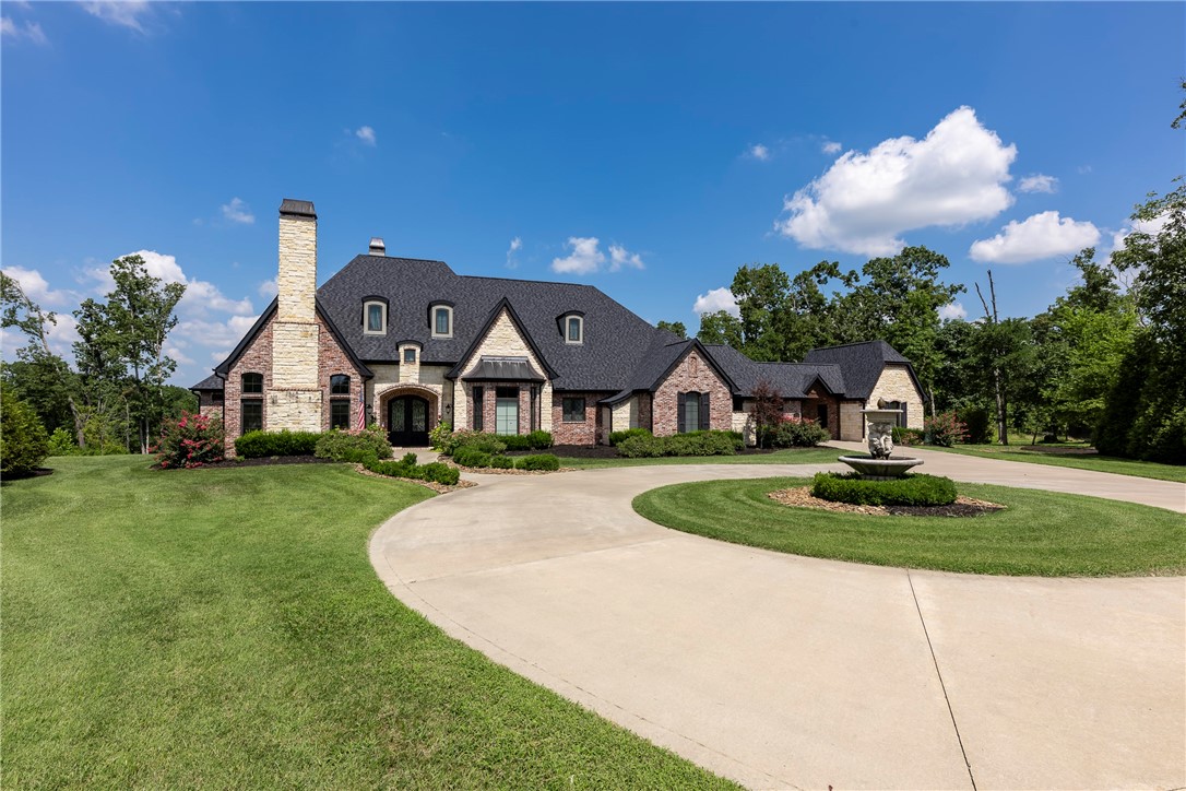 Rogers, Arkansas, 72756, United States, 4 Bedrooms Bedrooms, ,6 BathroomsBathrooms,Residential,For Sale,1987603