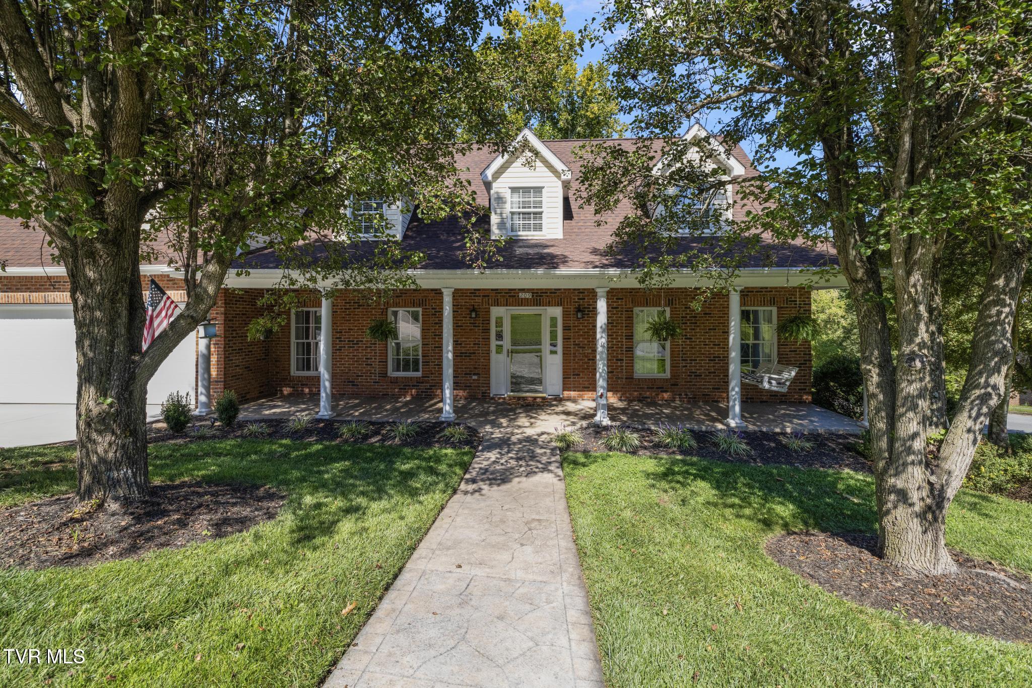 Gray, Tennessee, 37615, United States, 5 Bedrooms Bedrooms, ,4 BathroomsBathrooms,Residential,For Sale,1978234