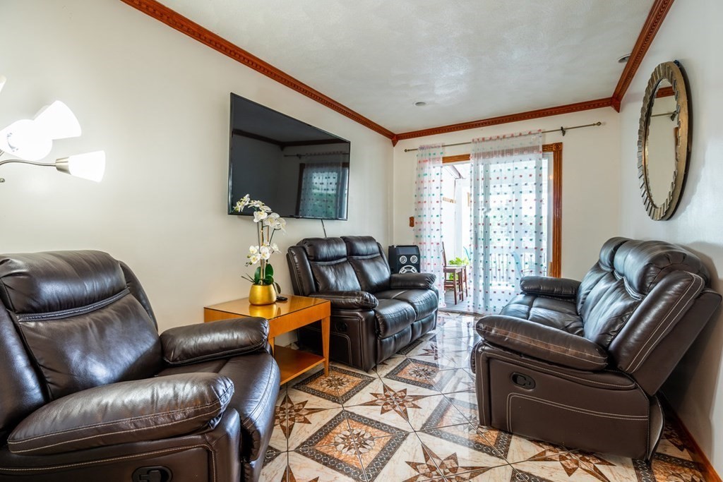 Revere, Massachusetts, 02151, United States, 5 Bedrooms Bedrooms, ,3 BathroomsBathrooms,Residential,For Sale,1937868