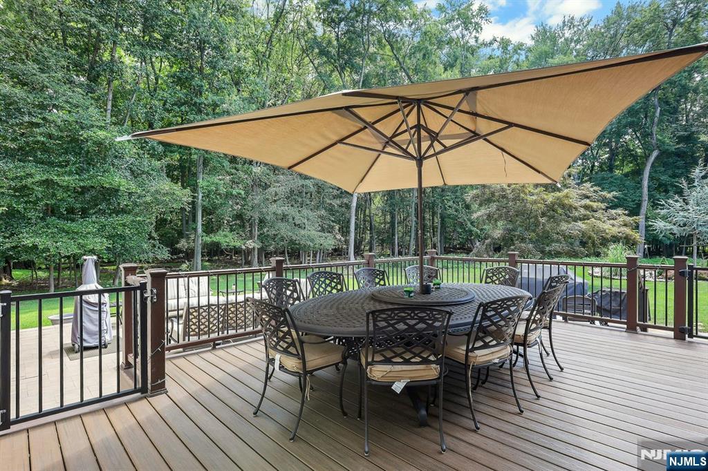 Old Tappan, New Jersey, 07675, United States, 4 Bedrooms Bedrooms, ,3 BathroomsBathrooms,Residential,For Sale,1906748