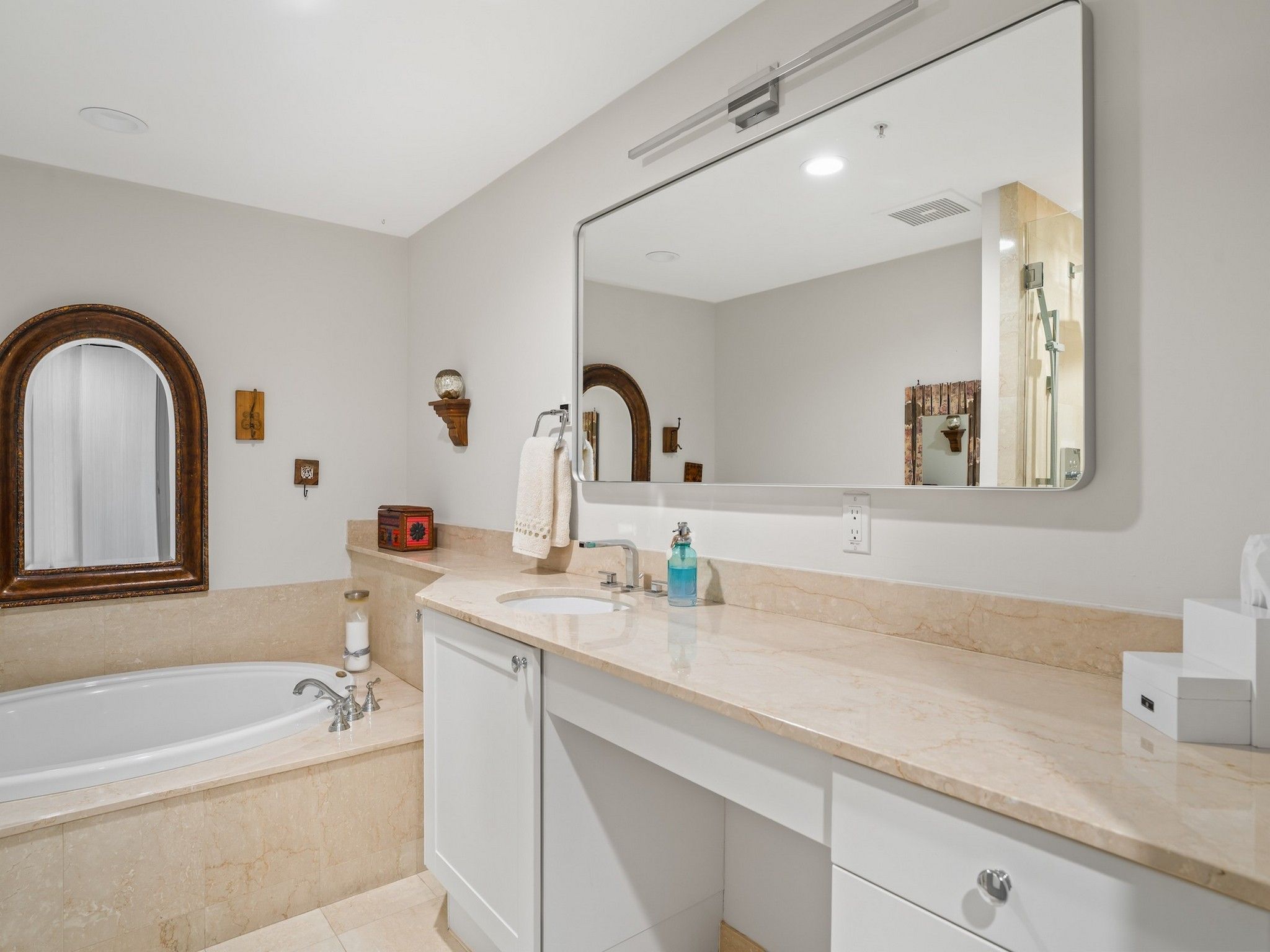  209 N Birch Road, Fort Lauderdale, FL, 33304 - 物件實景