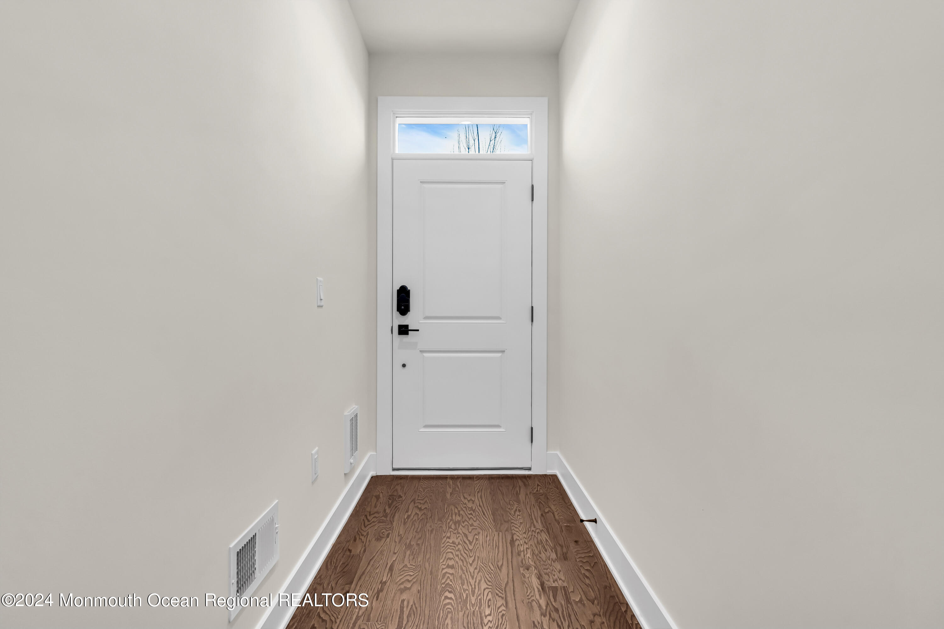 Middletown, New Jersey, 07748, United States, 4 Bedrooms Bedrooms, ,4 BathroomsBathrooms,Residential,For Sale,2001842