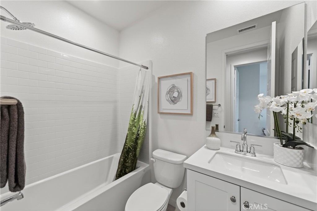 Mission Viejo, California, 92692, United States, 4 Bedrooms Bedrooms, ,4 BathroomsBathrooms,Residential,For Sale,1988036