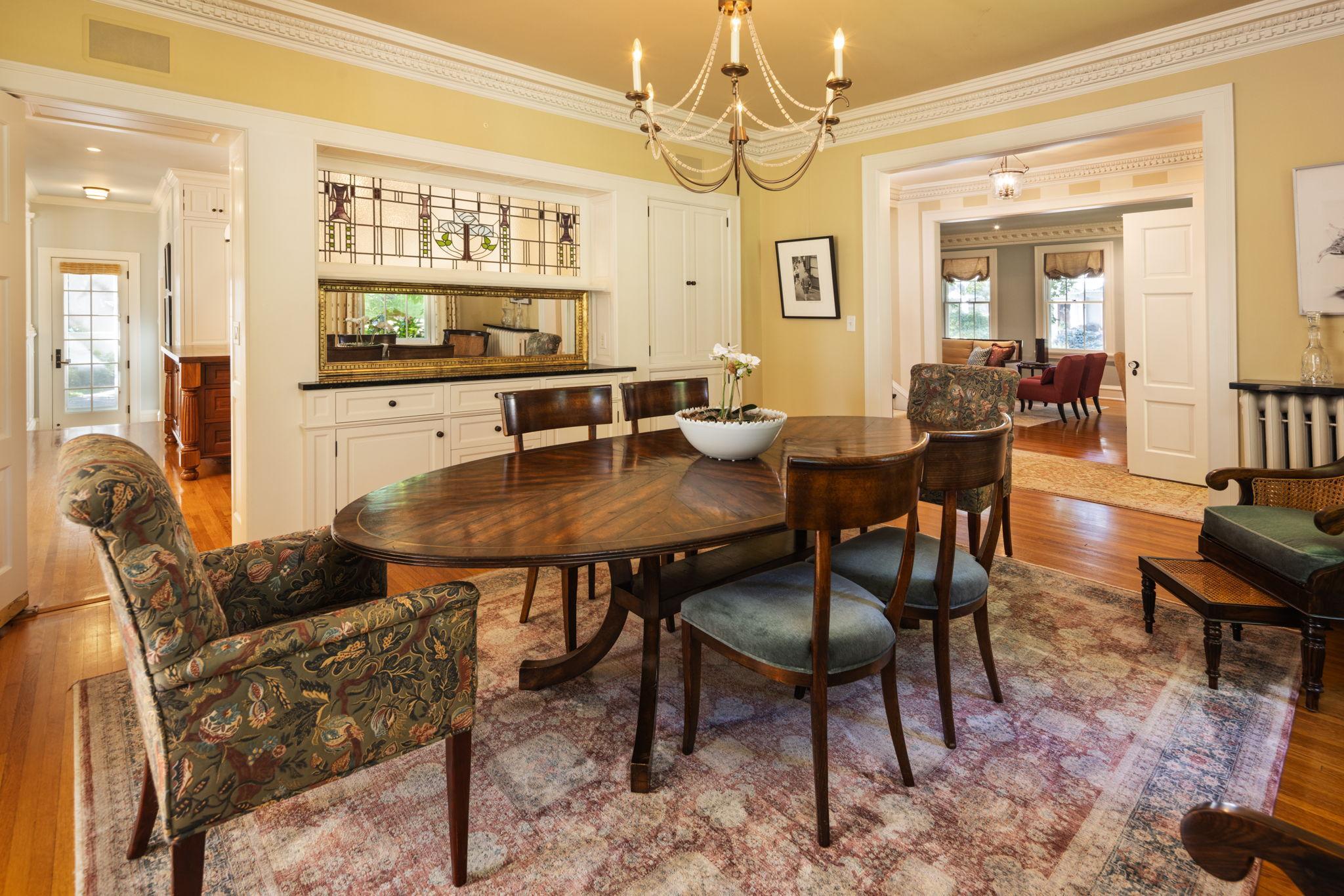 Minneapolis, Minnesota, 55405, United States, 5 Bedrooms Bedrooms, ,3 BathroomsBathrooms,Residential,For Sale,2000918