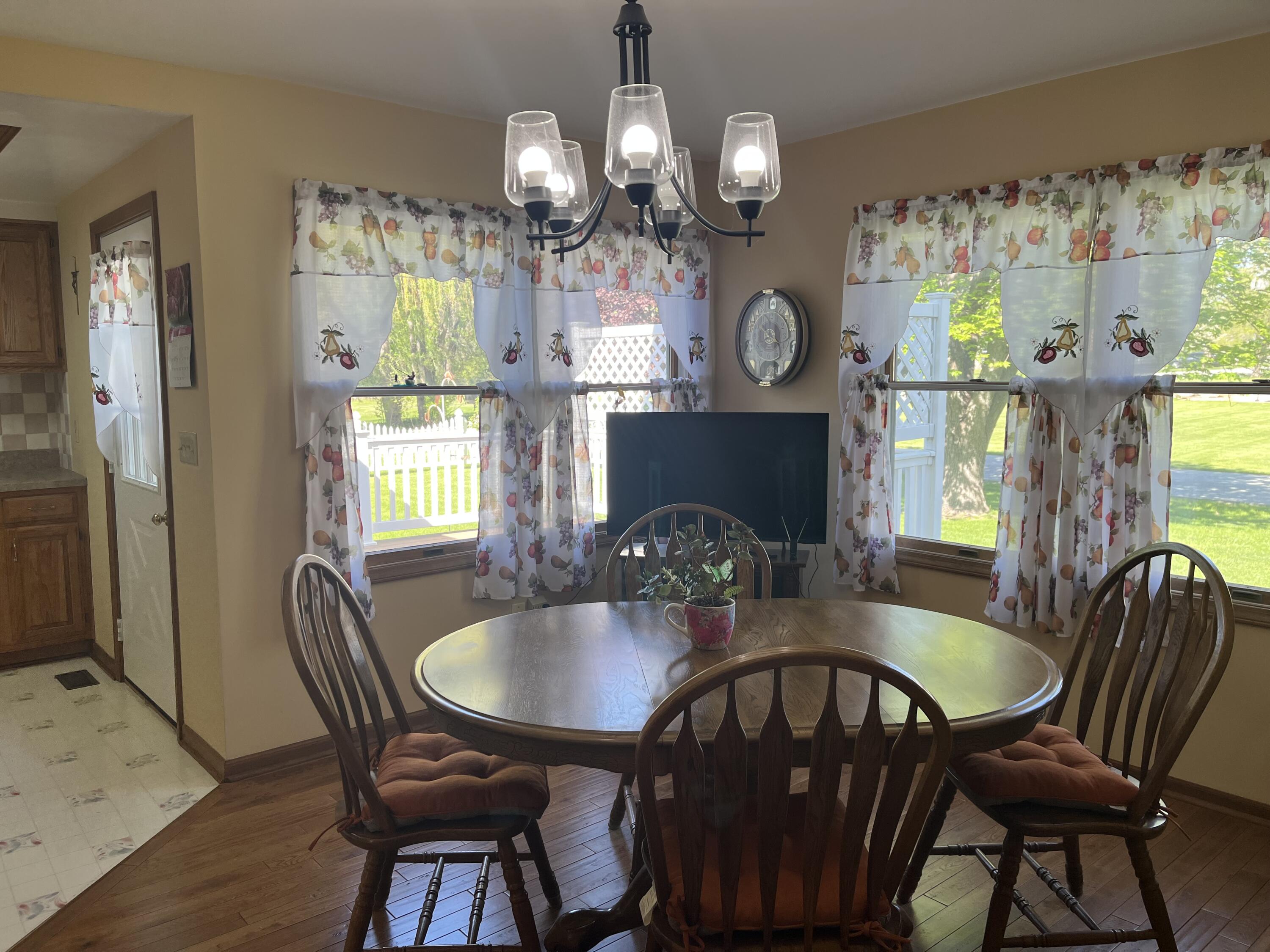 Crown Point, Indiana, 46307, United States, 3 Bedrooms Bedrooms, ,3 BathroomsBathrooms,Residential,For Sale,2040656