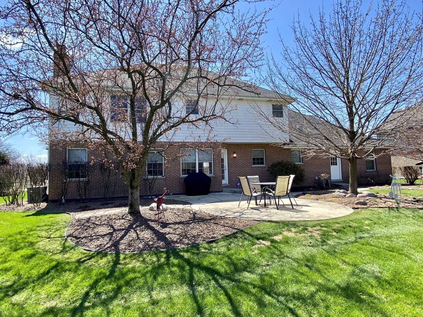 Frankfort, Illinois, 60423, United States, 5 Bedrooms Bedrooms, ,3 BathroomsBathrooms,Residential,For Sale,1923148