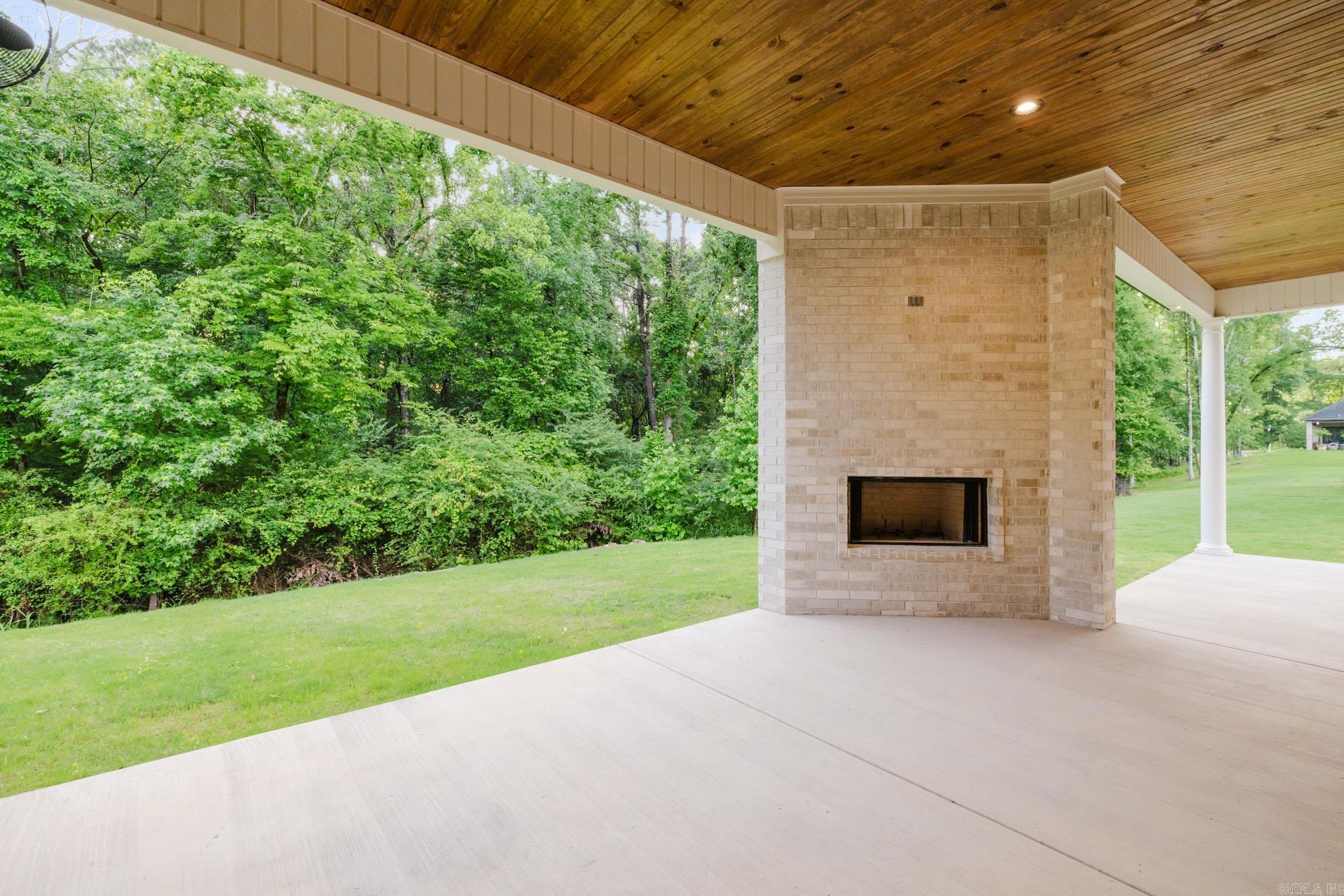 Benton, Arkansas, 72019, United States, 4 Bedrooms Bedrooms, ,3 BathroomsBathrooms,Residential,For Sale,2048472