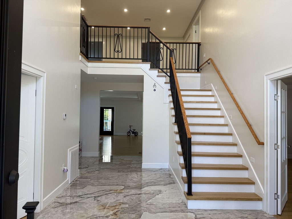 Norwood, Massachusetts, 02062, United States, 4 Bedrooms Bedrooms, ,3 BathroomsBathrooms,Residential,For Sale,1941019