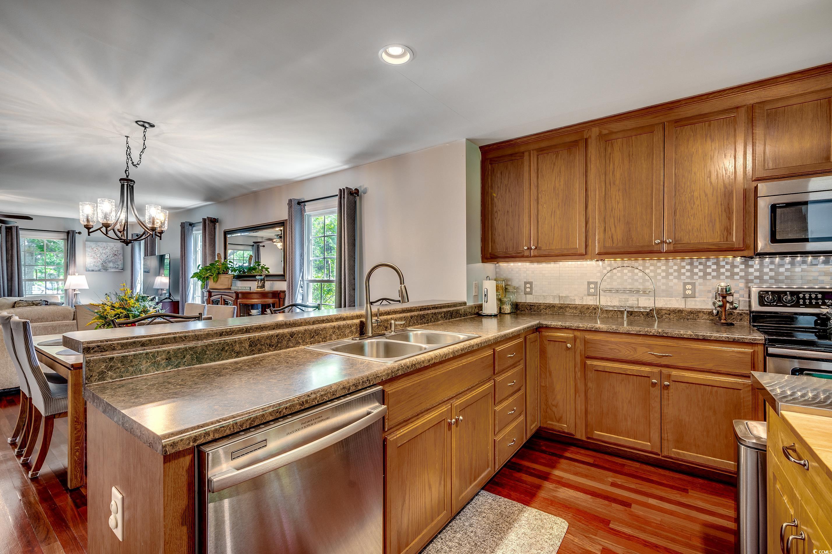 Murrells Inlet, South Carolina, 29576, United States, 4 Bedrooms Bedrooms, ,3 BathroomsBathrooms,Residential,For Sale,1837218