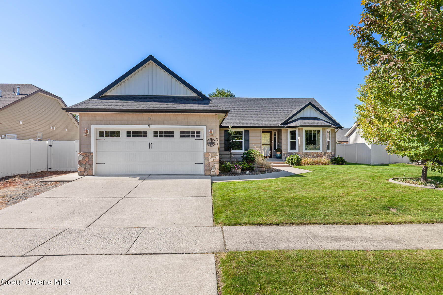 Hayden, Idaho, 83835, United States, 3 Bedrooms Bedrooms, ,2 BathroomsBathrooms,Residential,For Sale,1976202