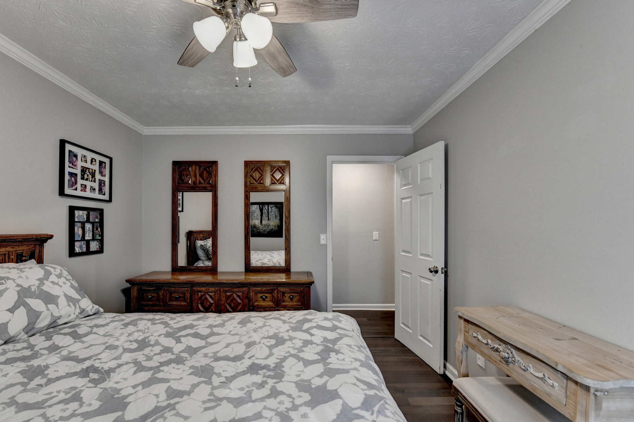 Welcome to this Renovated Home in Keheley Bend - 物件實景