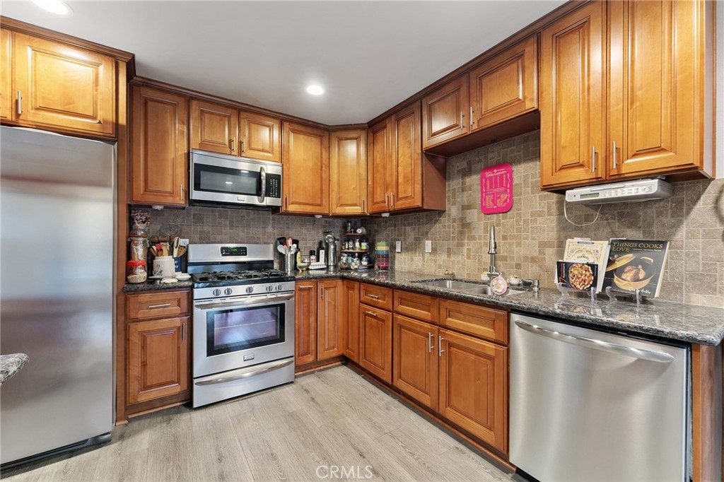 Covina, California, 91722, United States, 2 Bedrooms Bedrooms, ,3 BathroomsBathrooms,Residential,For Sale,1994268