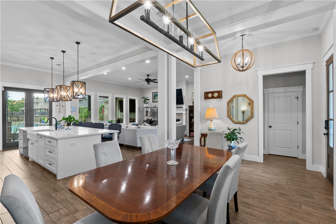 College Station, Texas, 77845, United States, 4 Bedrooms Bedrooms, ,4 BathroomsBathrooms,Residential,For Sale,1862401